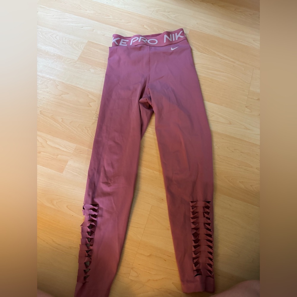 Nike Kids Rose Leggings with Cutout Detail